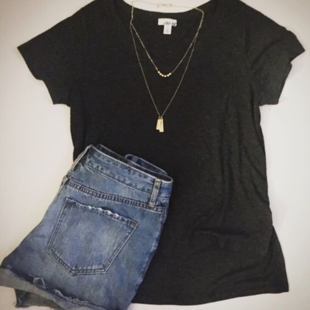 ABOUND RELAXED FIT CHARCOAL SHORT SLEEVE TEE